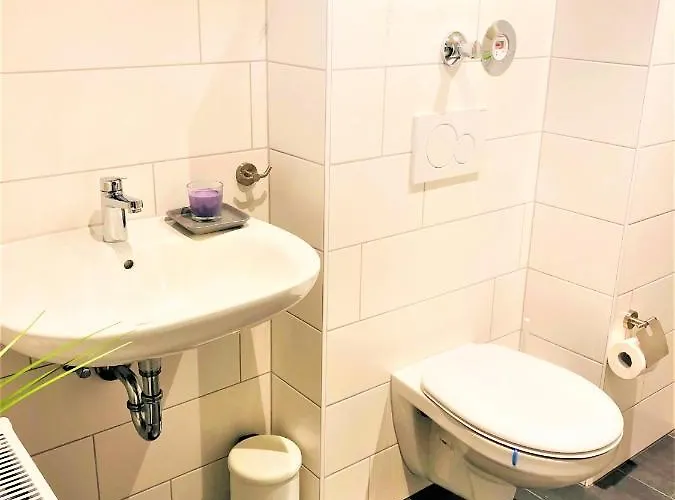 Апартаменты 4rooms Central-modern Near Mtu With Balcony, The By Lakescape Fewos Фридрихсхафен